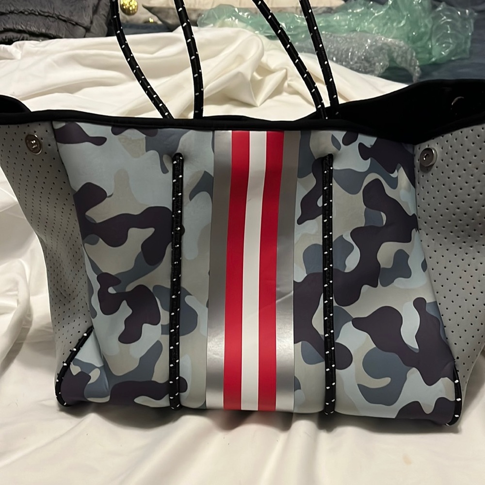 Neoprene tote bag